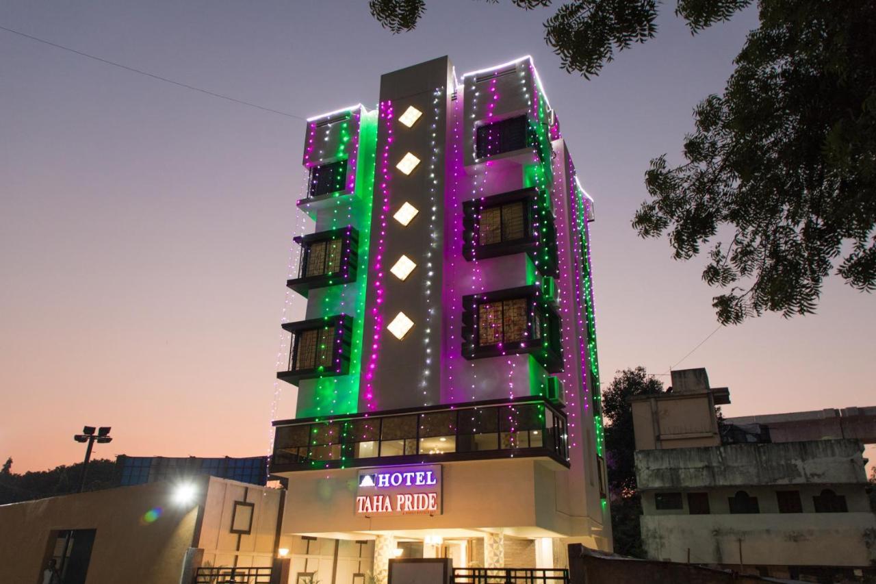 Oyo 10254 Hotel Taha Pride Нагпур Екстериор снимка